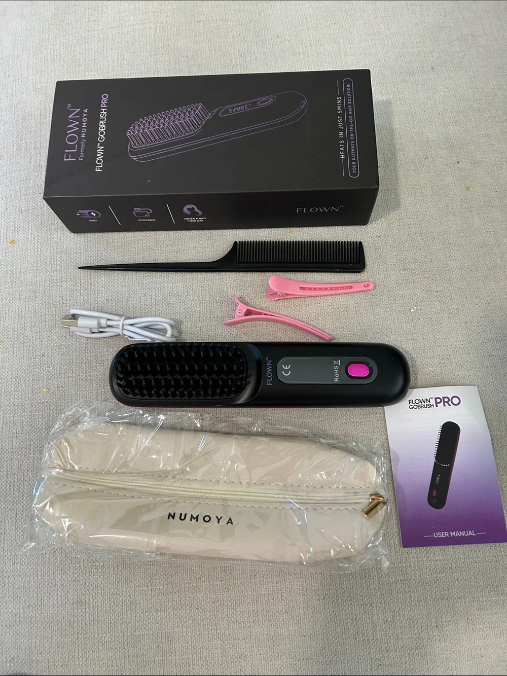 Flown (formerly Numoya) GOBRUSH PRO Smioth styled hair, Black, NWT